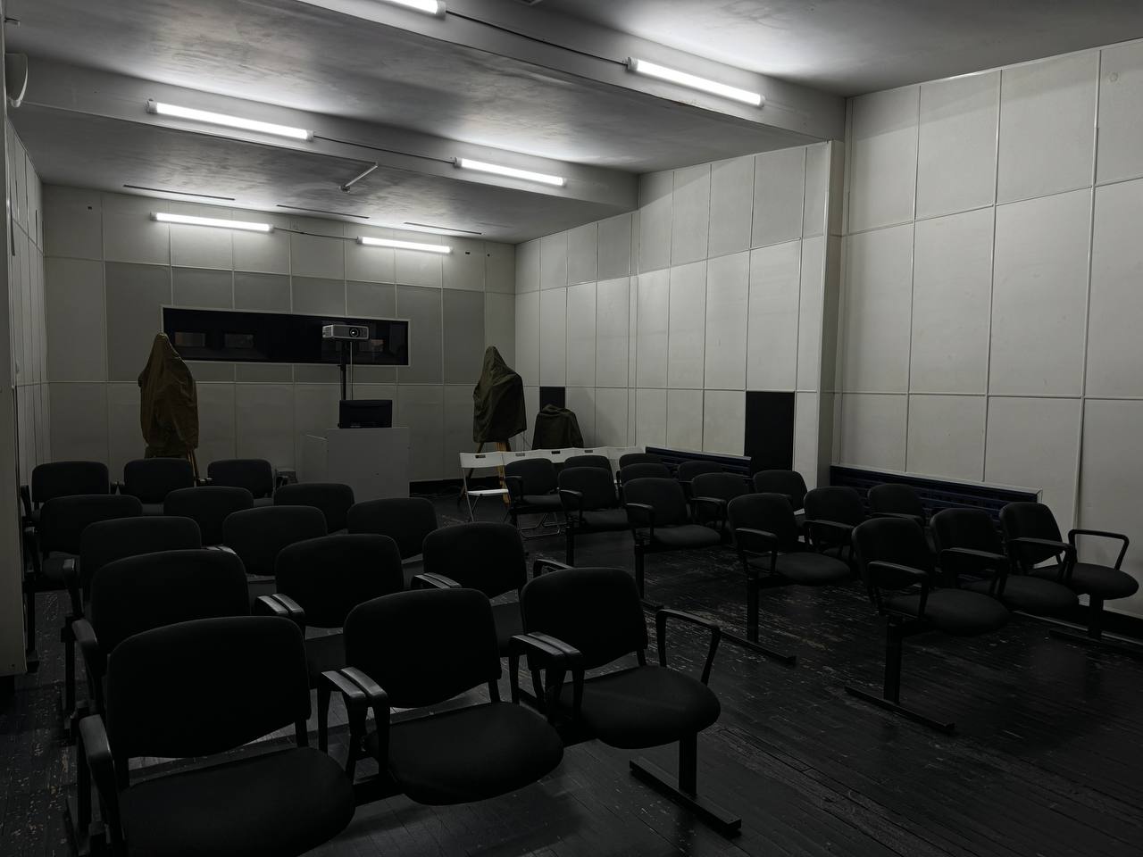 areas Просмотровый зал image